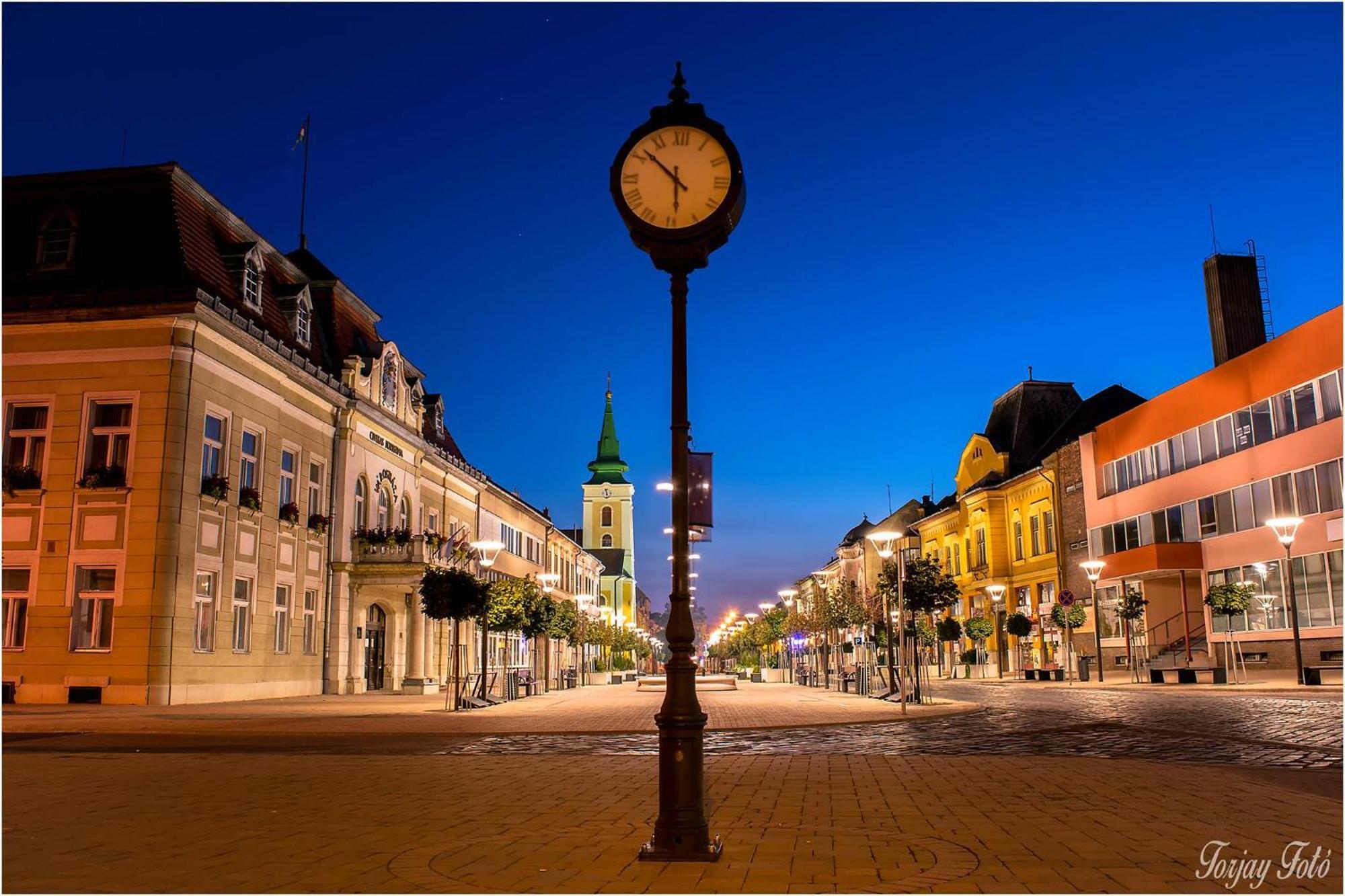 Sztar Motel Etterem Balassagyarmat Exteriér fotografie