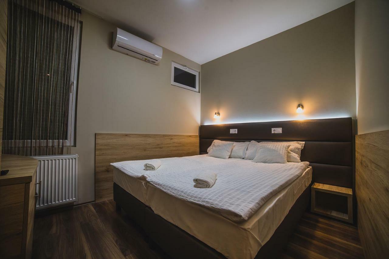 Sztar Motel Etterem Balassagyarmat Exteriér fotografie