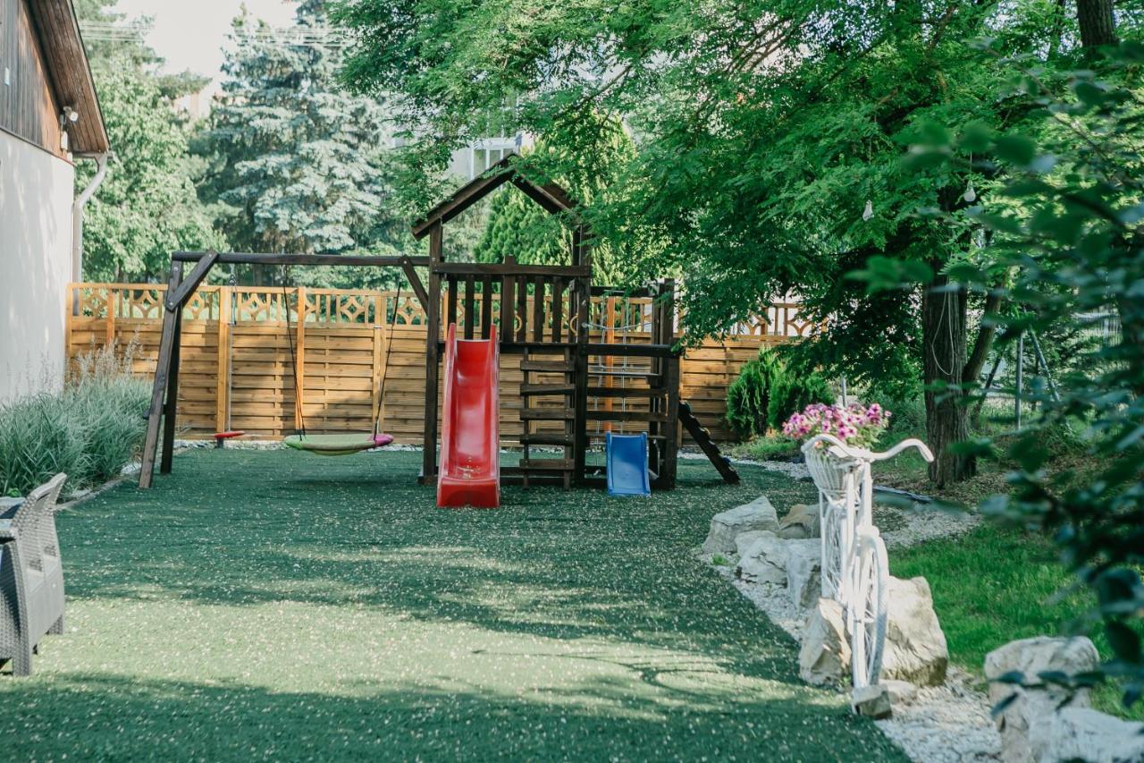 Sztar Motel Etterem Balassagyarmat Exteriér fotografie